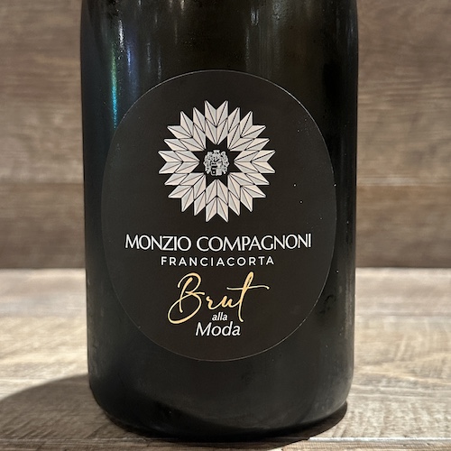 Monzio Compagnoni Franciacorta Brut Cuvée alla moda フランチャコルタ ブリュット キュヴェ アッラ・モーダ